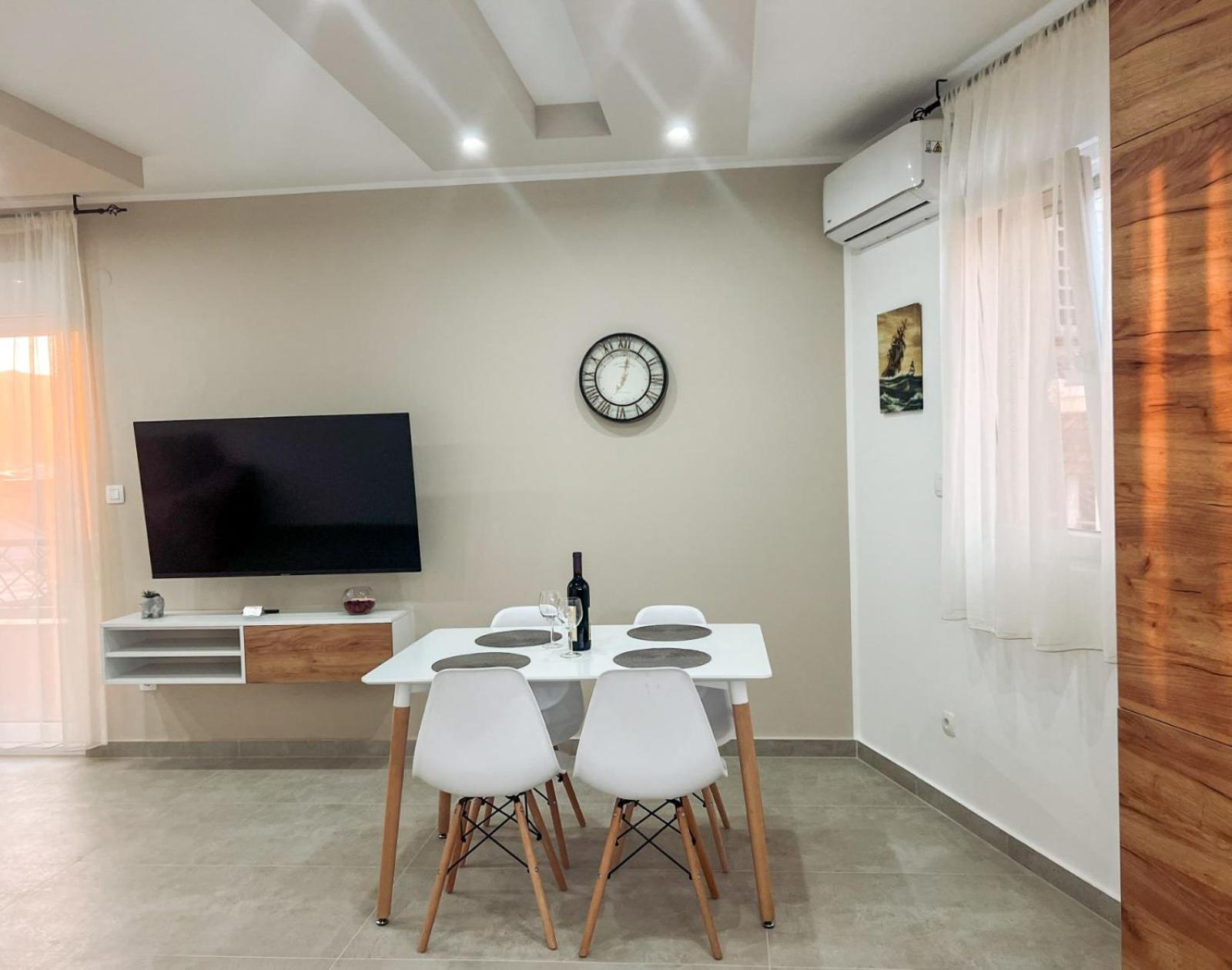 M&N Residence Tivat Exterior photo